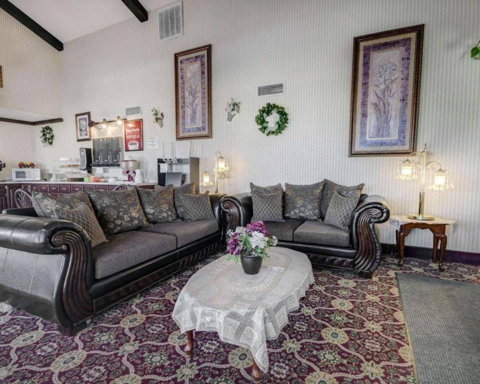 Econo Lodge Ван-Хорн Экстерьер фото